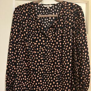 Tucker Silk Top in Ebony Dot, Size Large, EUC